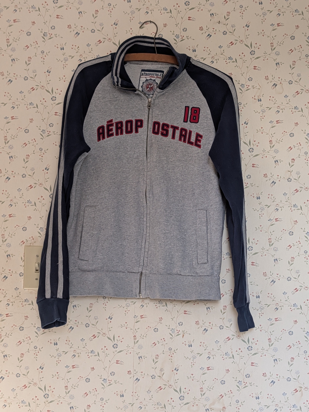 Aeropostale Men's Grey & Navy Zip-Up Jacket Varsity Brand Athletic Depart. S